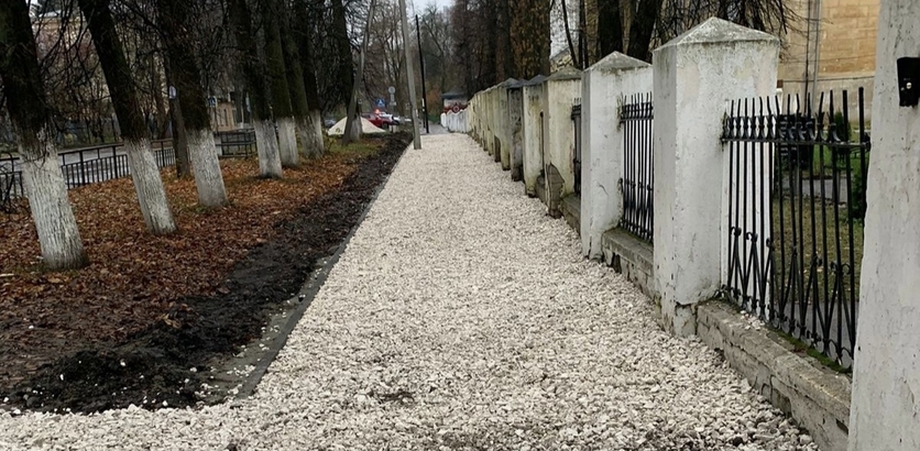 Тротуар на на улице Невзоровых в Нижнем Новгороде отремонтируют к середине ноября - фото 1