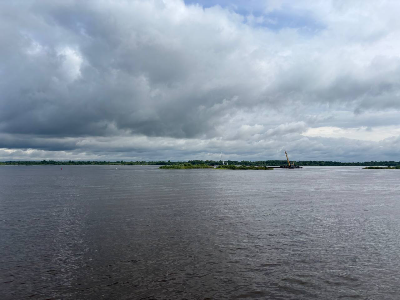 Водоканал ответил на жалобы нижегородцев о жуткой вони в городе - фото 1