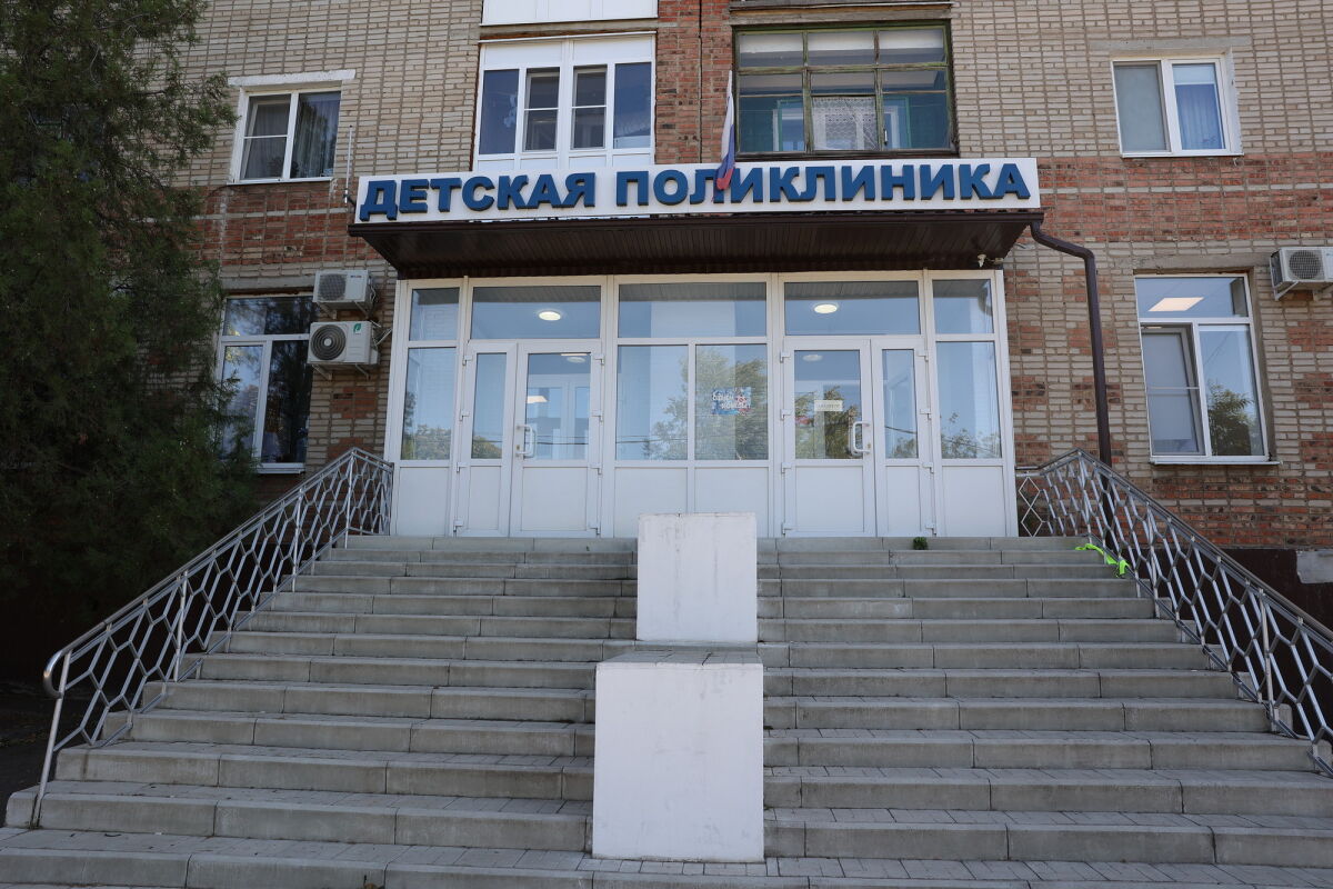 На Дону начнут выдавать участки под застройку для сельских медиков - Фото 1