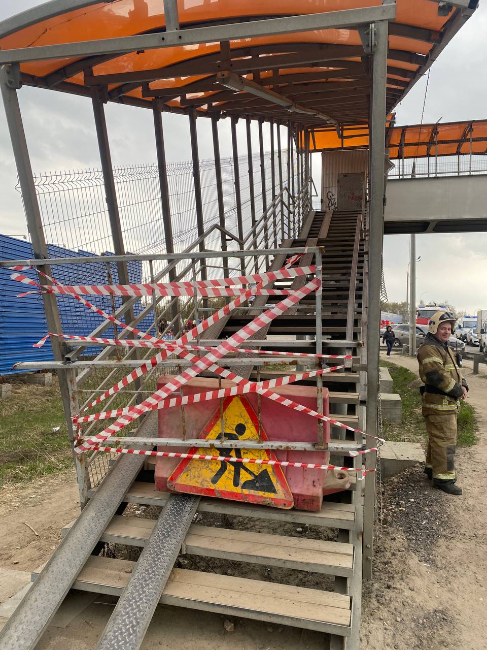 В Нижегородской области закрыли надземный переход около торгового центра  Мега в мае 2022