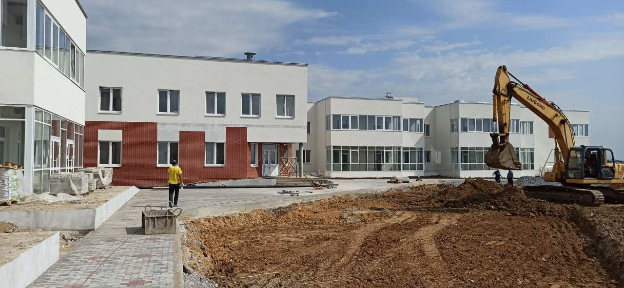 Строительство дома-интерната для престарелых и инвалидов заканчивается под Воронежем - фото 1