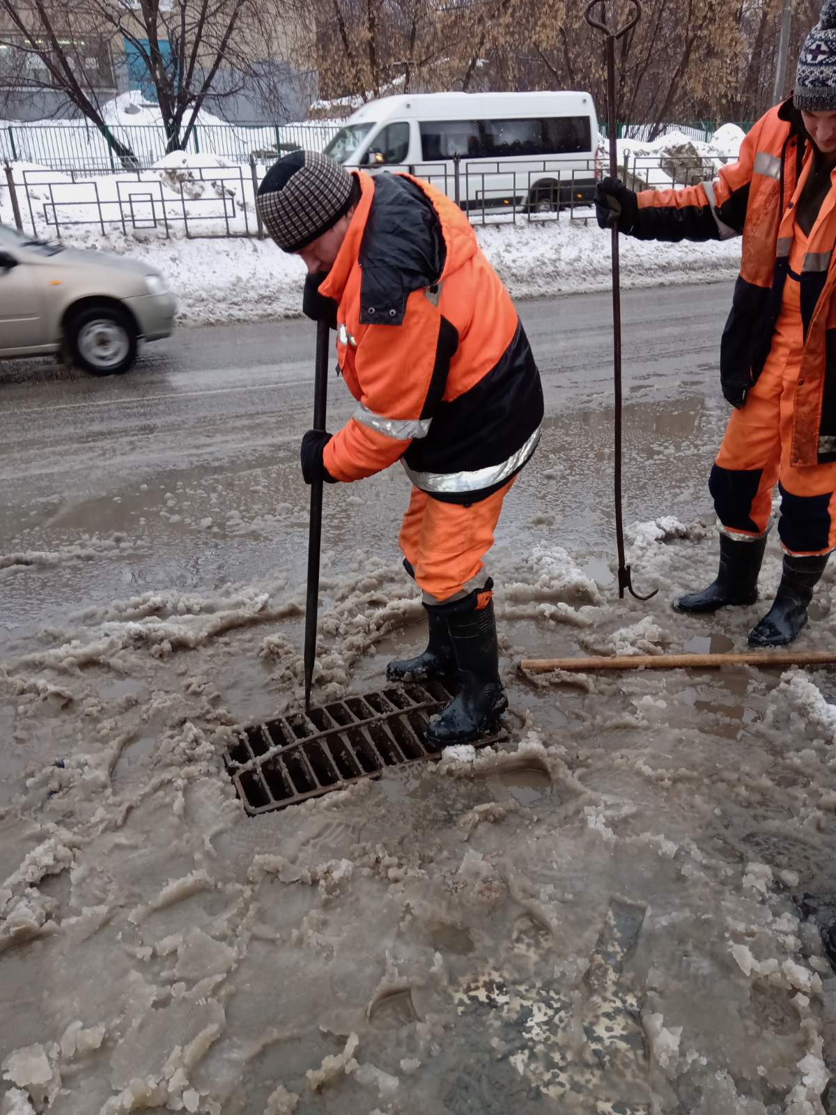 Самарские коммунальщики готовят "ливневку" для пропуска талых вод